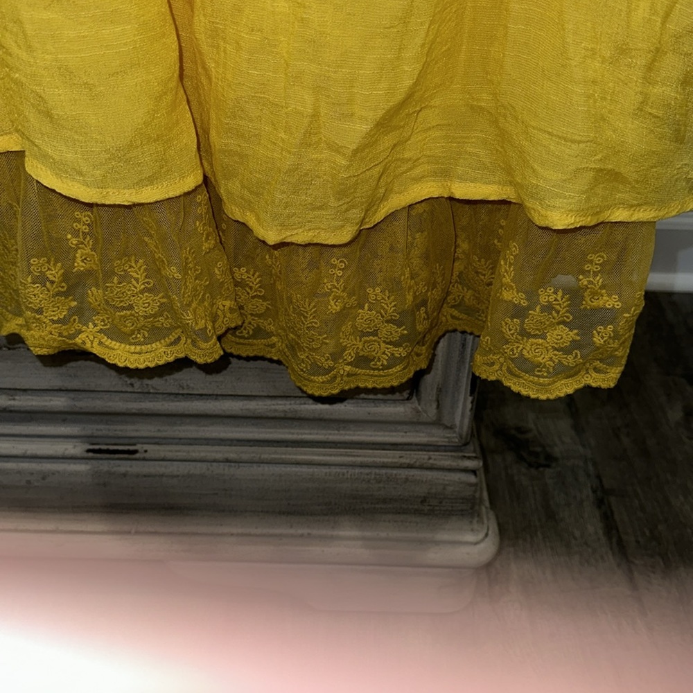 JODIFL Yellow Ruffle Top - Picture 4 of 4